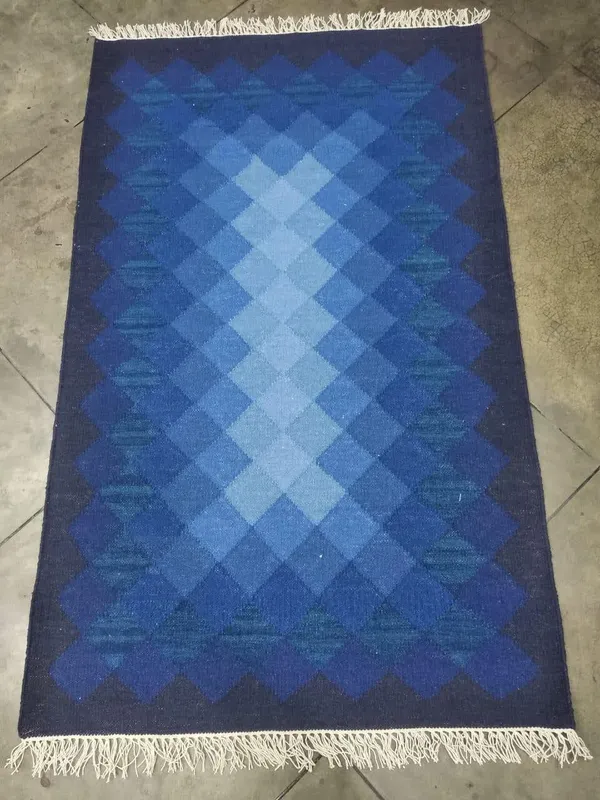 Indigo light — Diamonds graduating from a pale centre to deep blue edges