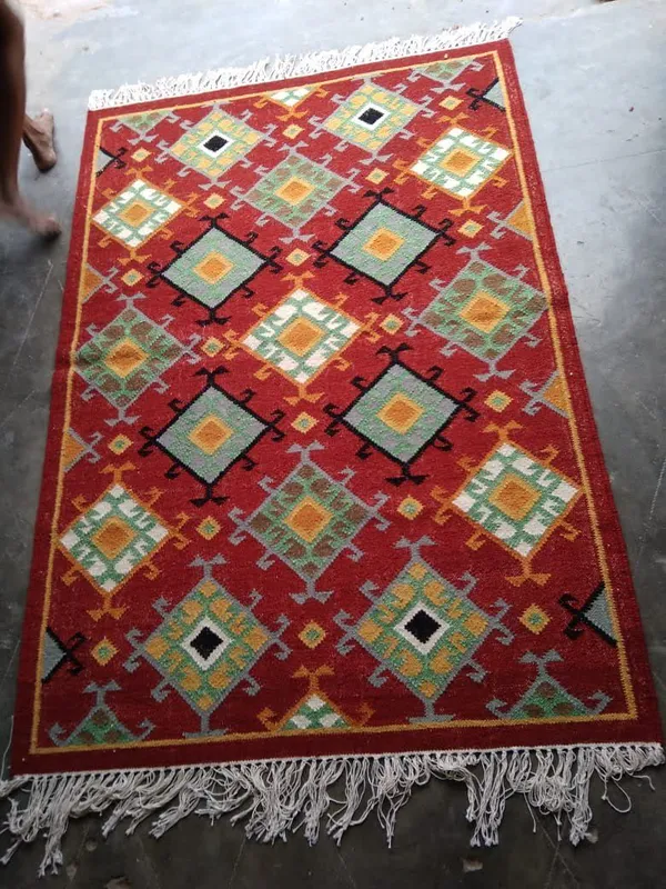 Scarlet mosaic — Colourful stepped diamonds on a red field